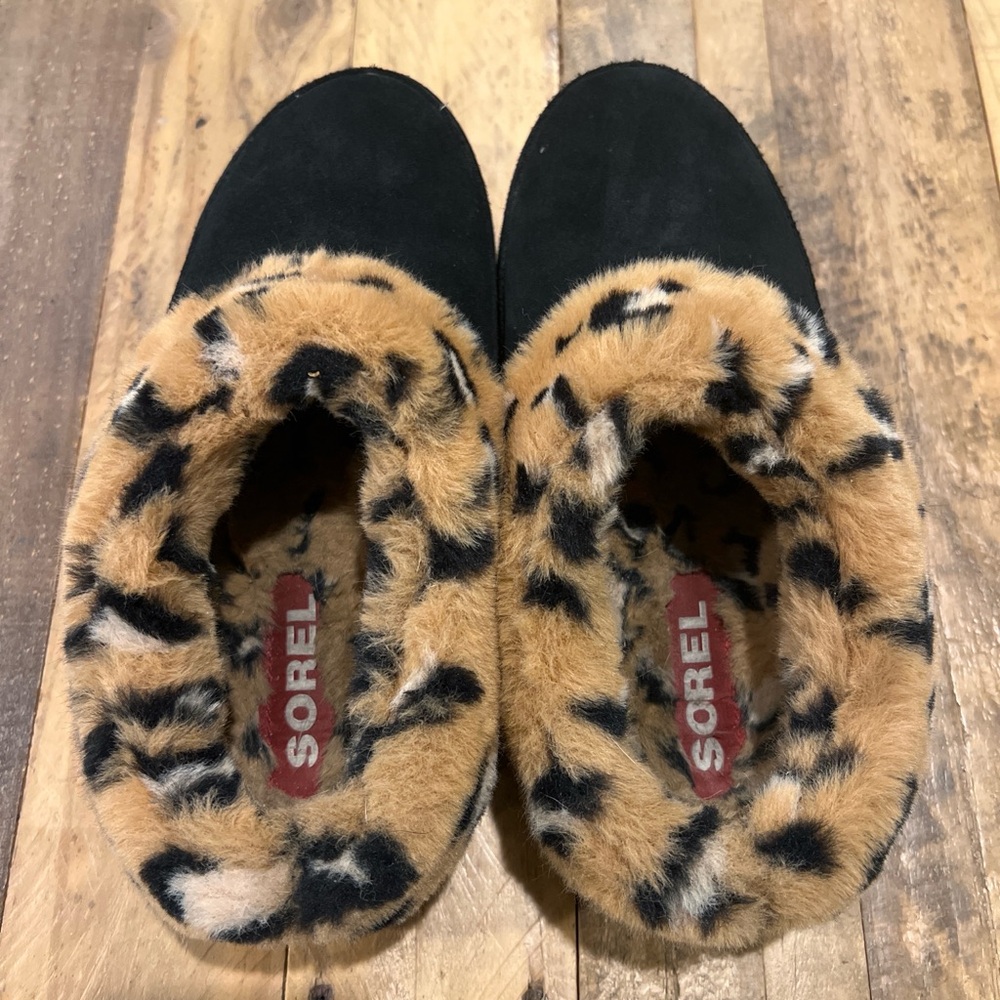 Sorel Leopard Faux Fur Slip-On Slippers | Women’s 8 | Cozy Coffee Run Shoes $100 - Picture 4 of 5